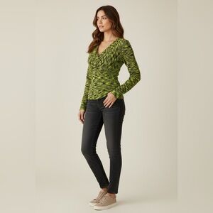 Circus NY by Sam Edelman NWT Twisted Front Long Sleeve Knit Top med